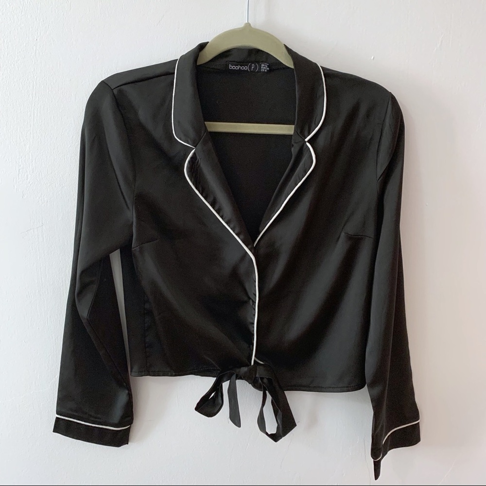 💄2/$25 Satin Long Sleeve Blouse